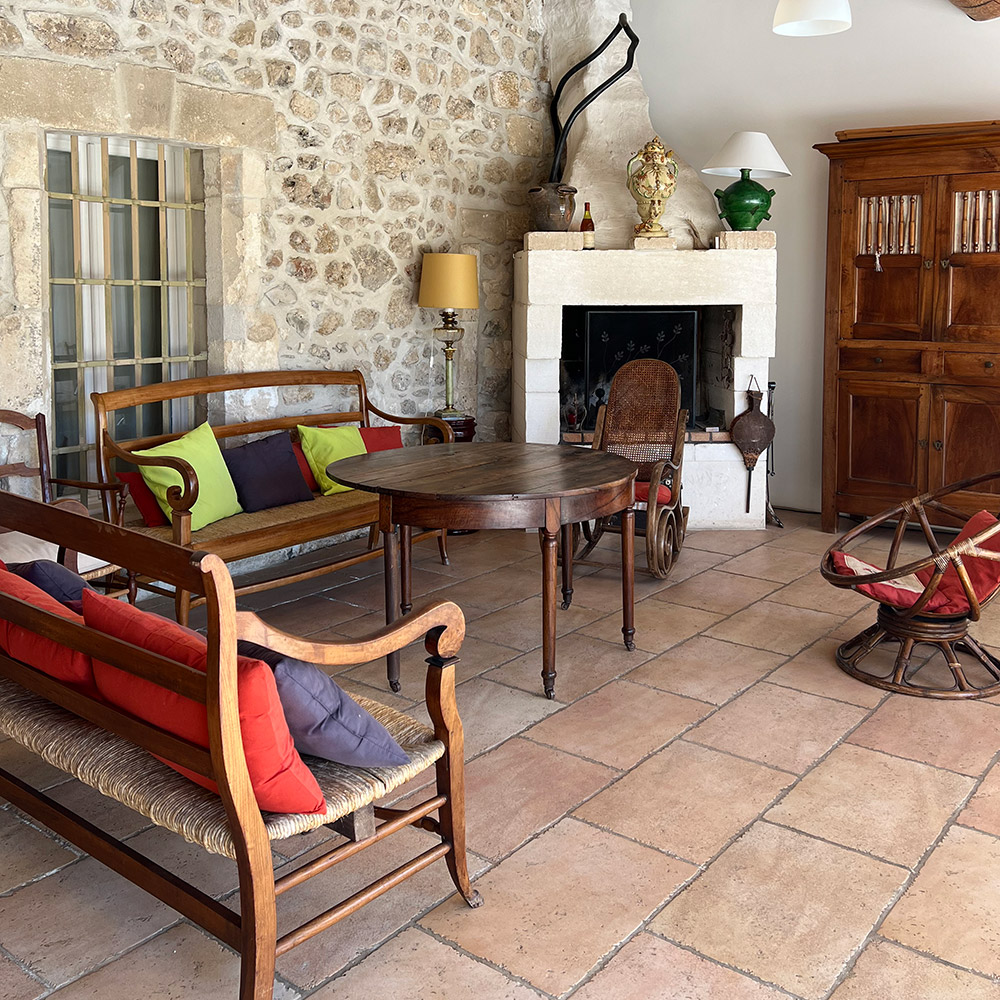 MAS-REYNE-MOURIES-SÉJOUR Conciergerie en provence